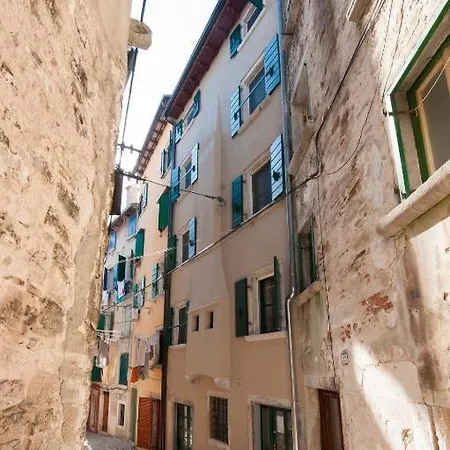 Apartmán Antique Oscar Iii *