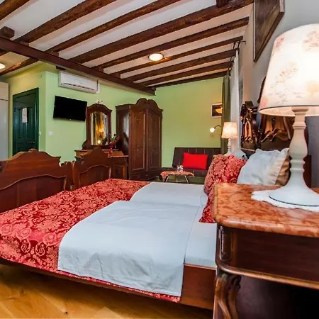 Antique Oscar Iii Apartman Rovinj