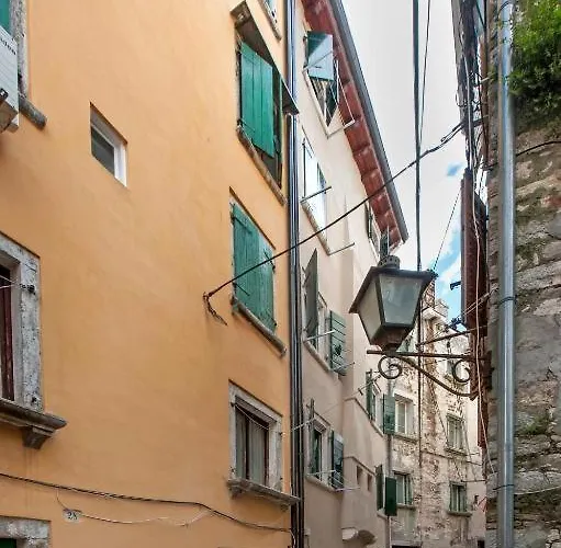Antique Oscar Iii Apartman Rovinj